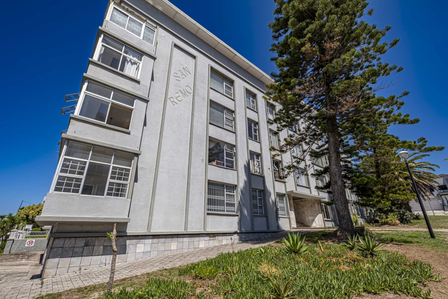 2 Bedroom Property for Sale in Humewood Eastern Cape